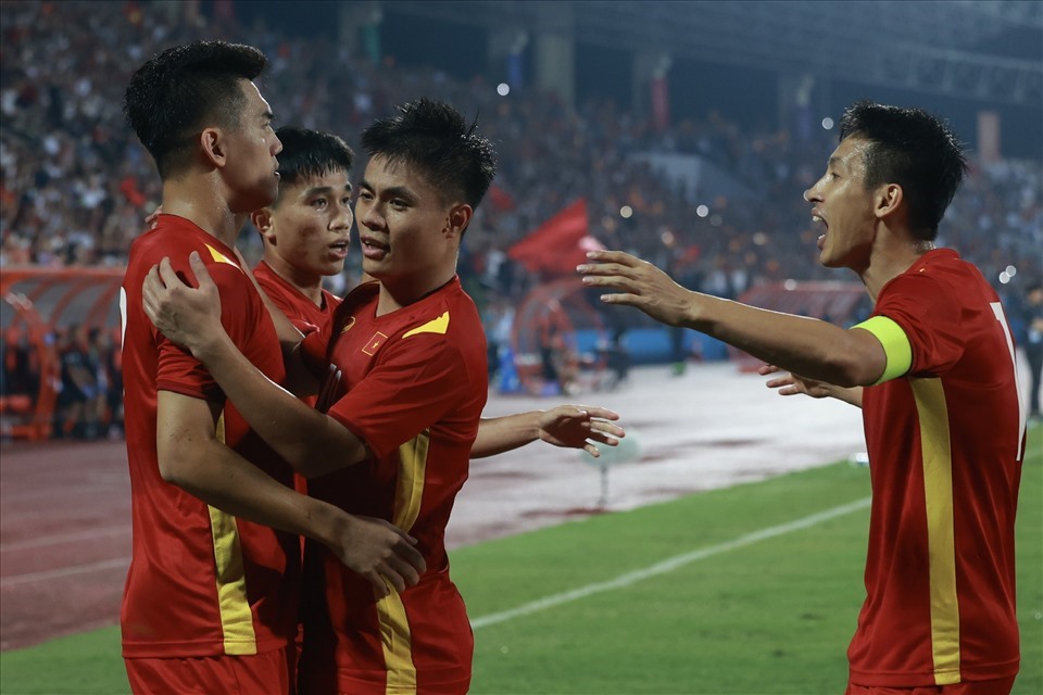 Tiến Linh cùng Hùng Dũng từng ghi bàn vào lưới U23 Indonesia tại vòng bảng SEA Games 31. Ảnh: Hải Nguyễn