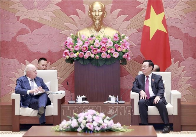 Chủ tịch Quốc hội đề nghị chính quyền bang Victoria tăng cường hợp tác với Thành phố Hồ Chí Minh trong các lĩnh vực. Ảnh: TTXVN