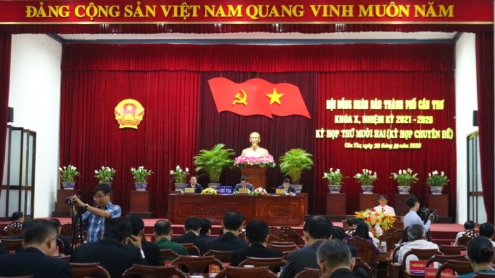 Quang cảnh Kỳ họp thứ 12, HĐND TP Cần Thơ nhiệm kỳ 2021 - 2026. Ảnh: Phong Linh