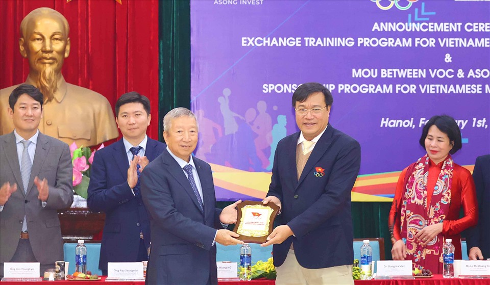 Quỹ Chiến lược Thể thao quốc tế và đối tác hỗ trợ thể thao Việt Nam tập huấn tại Hàn Quốc và thưởng lớn cho các vận động viên đạt thành tích tại Olympic 2024. Ảnh: Bùi Lượng