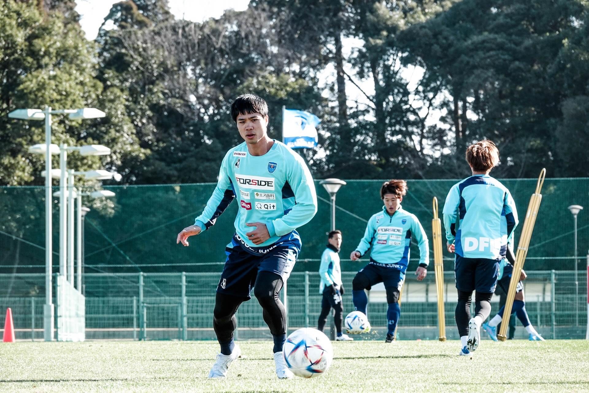 Công Phượng đang có sự thích nghi tốt tại đội bóng mới. Ảnh: Yokohama FC