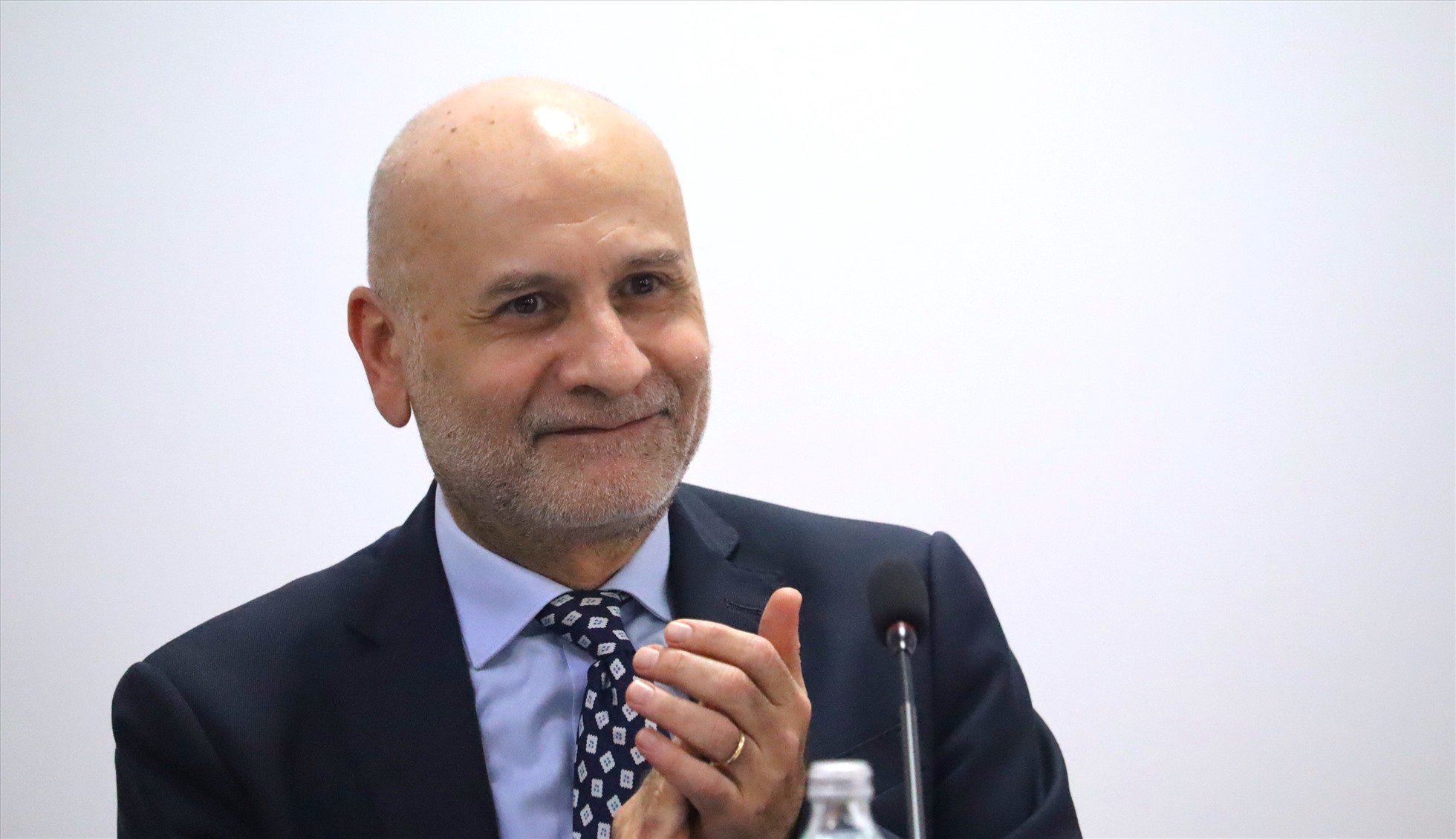 Ông Antonio Alessandro - Đại sứ đặc mệnh toàn quyền Italia tại Việt Nam phát biểu tại buổi họp báo.