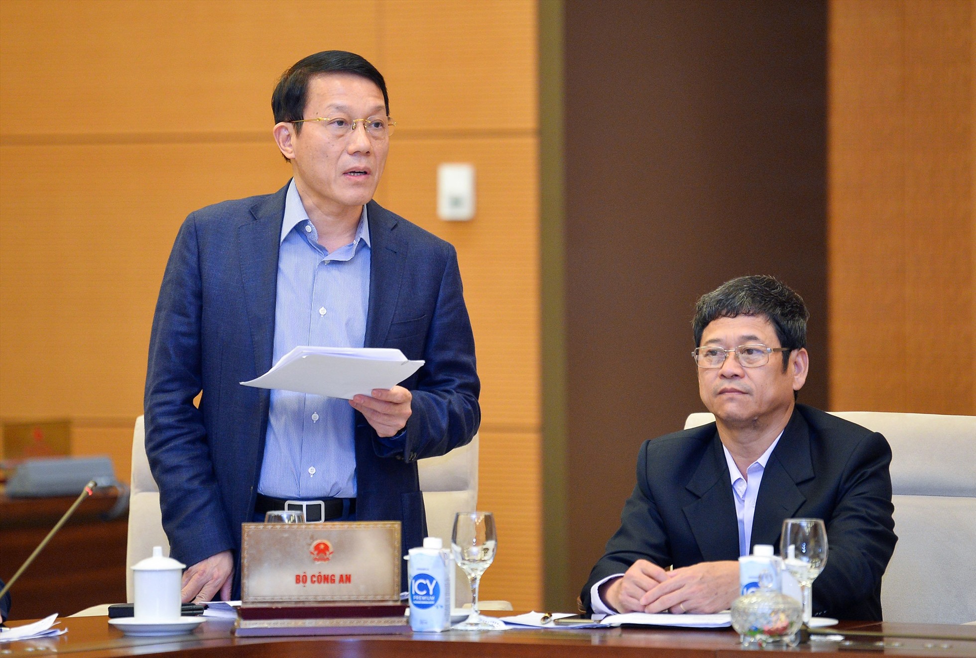 Thứ trưởng Bộ Công an Lương Tam Quang phát biểu tại phiên họp. Ảnh: Nghĩa Đức