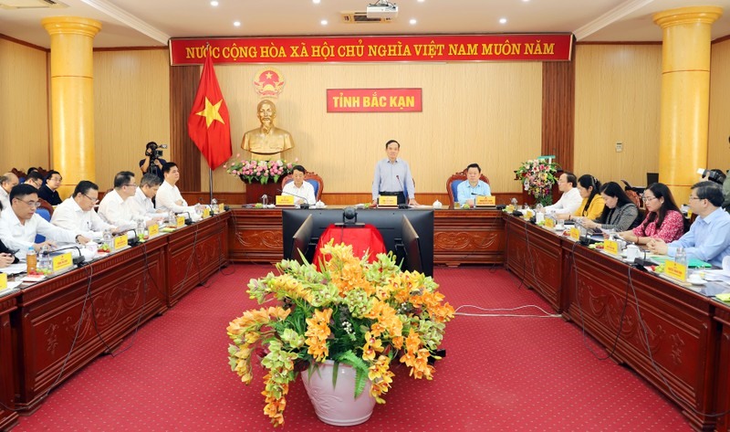 Phó Thủ tướng Trần Lưu Quang chủ trì Hội nghị trực tuyến với các tỉnh trung du và miền núi phía Bắc tại Bắc Kạn. Ảnh: Quý Đôn