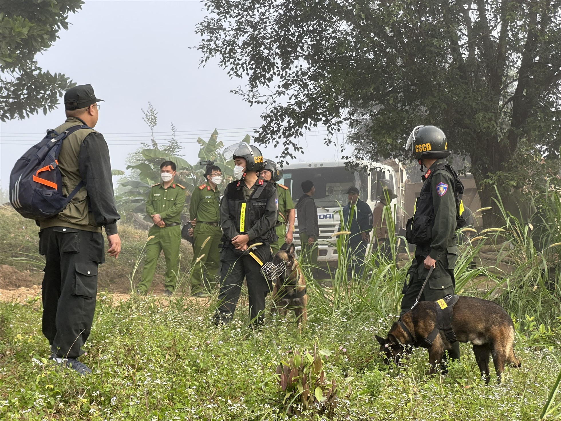 Nhiều lực lượng khác nhau thuộc Công an tỉnh Đắk Lắk được huy động thực hiện nhiệm vụ. Ảnh: Bảo Trung