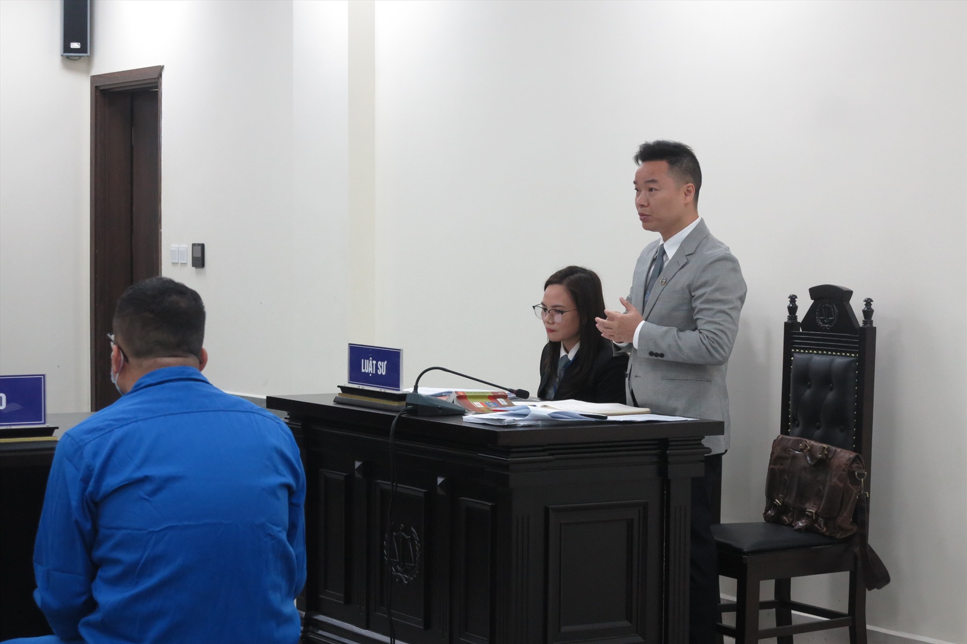 Luật sư tham gia bào chữa cho bị cáo Đặng Như Quỳnh, tại phiên toà phúc thẩm. Ảnh: Việt Dũng