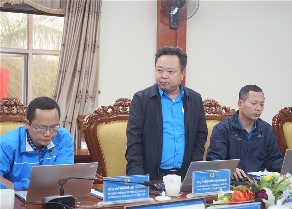 Các đồng chí Ủy viên Ban Thường vụ Liên đoàn Lao động tỉnh đã trao đổi, cho ý kiến về nhiều nội dung quan trọng. Ảnh: Quỳnh Trang