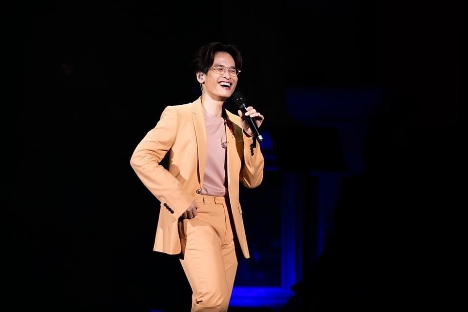 Vé concert “Chân trời rực rỡ” của Hà Anh Tuấn bị rao bán tràn lan trên mạng. Ảnh: Nhân vật cung cấp