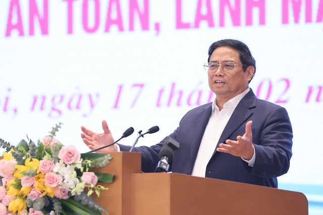Thủ tướng Phạm Minh Chính nhấn mạnh các doanh nghiệp bất động sản phải có trách nhiệm với chính mình, giải quyết các khó khăn do chính mình gây ra. Ảnh: Nhật Bắc