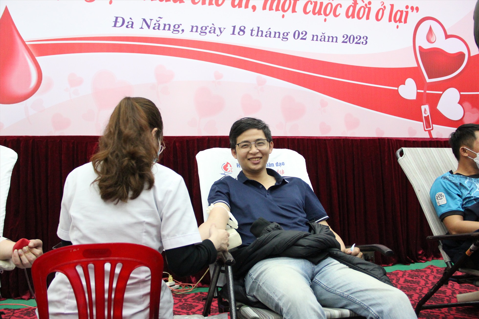 Ngày hội hiến máu tình nguyện do Công đoàn Viên chức Đà Nẵng tổ chức thu được 709 đơn vị máu. Ảnh: Tường Minh