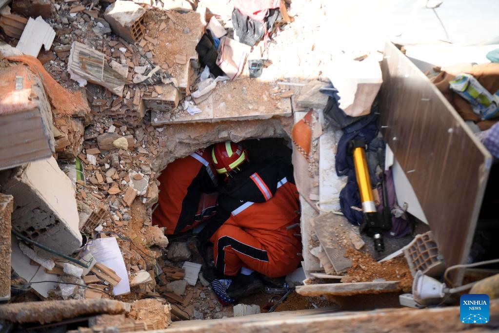 Đống đổ nát sau động đất ở Antakya thuộc tỉnh Hatay, Thổ Nhĩ Kỳ. Ảnh: Xinhua