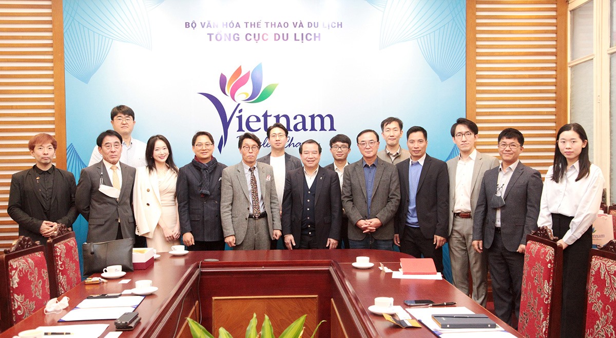Tổng cục Du lịch (Bộ VHTTDL) đã có buổi tiếp và làm việc với đại diện Cty Giải trí Thế giới SJ (Hàn Quốc). Ảnh: TCDL