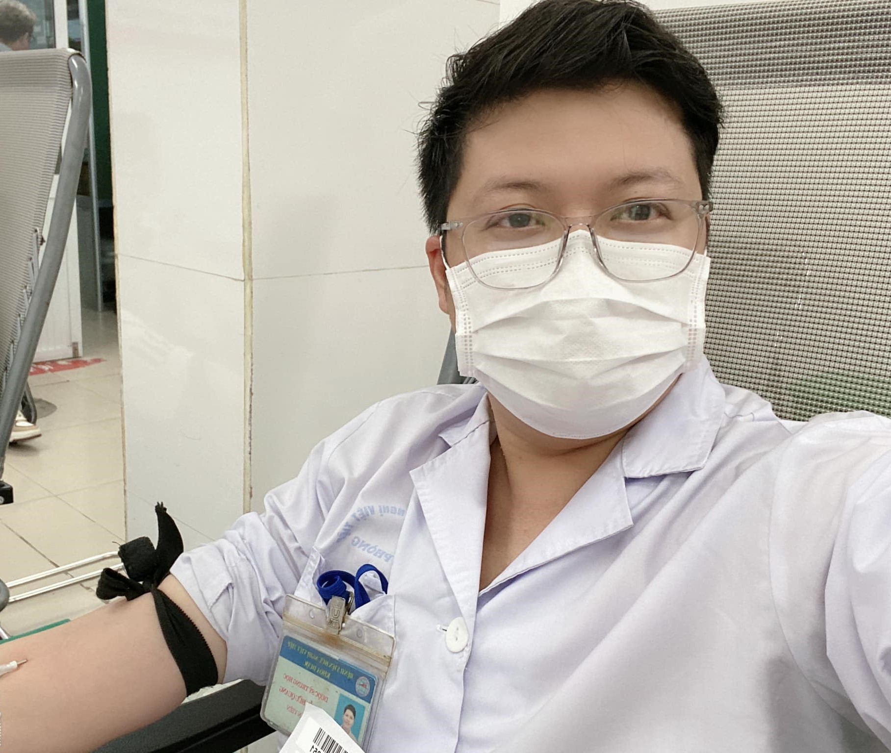Anh Quang trong lần hiến máu tình nguyện lần thứ 30, ngày 15.2.2023. Ảnh: NVCC