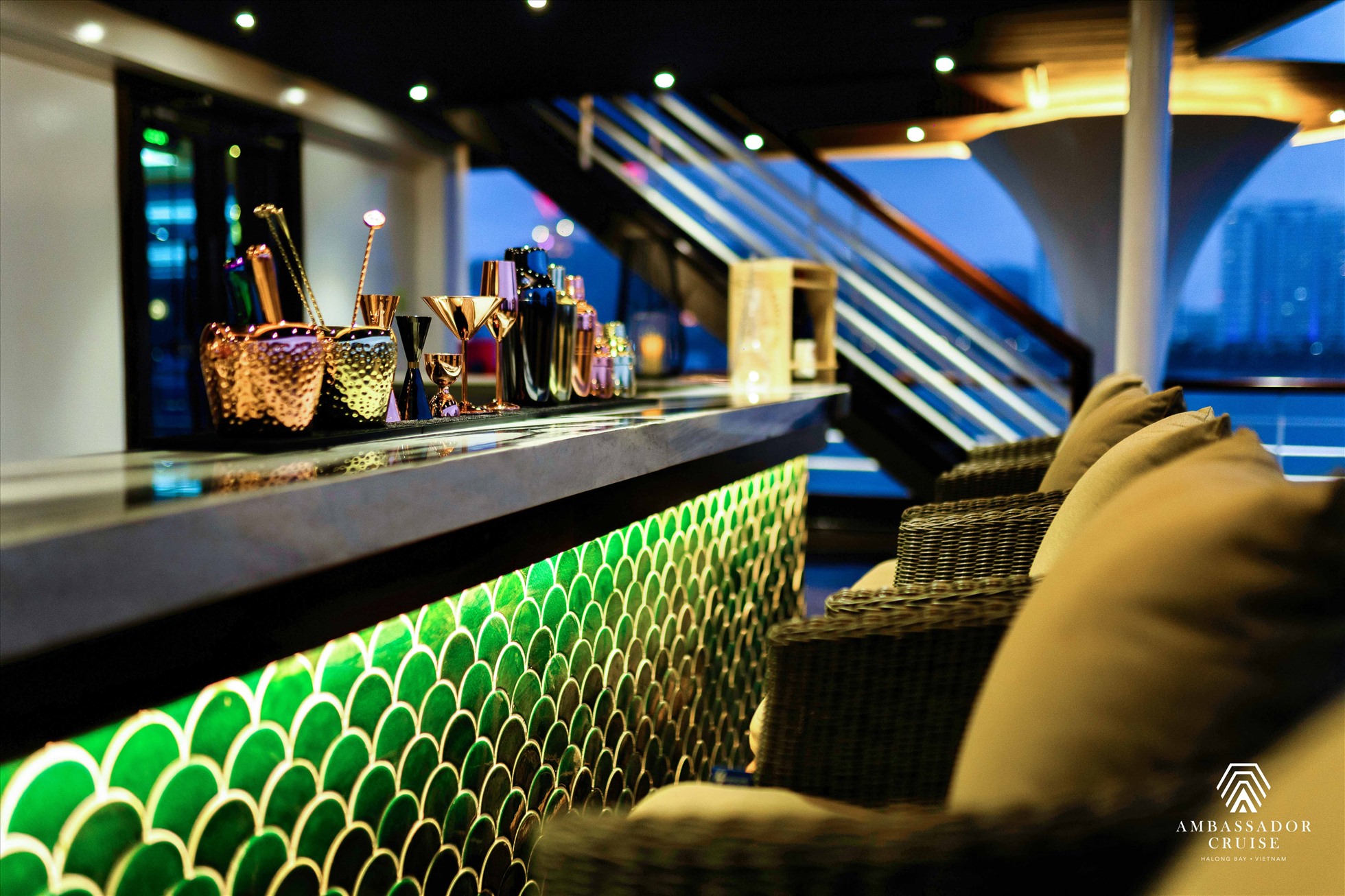 Outdoor Bar…