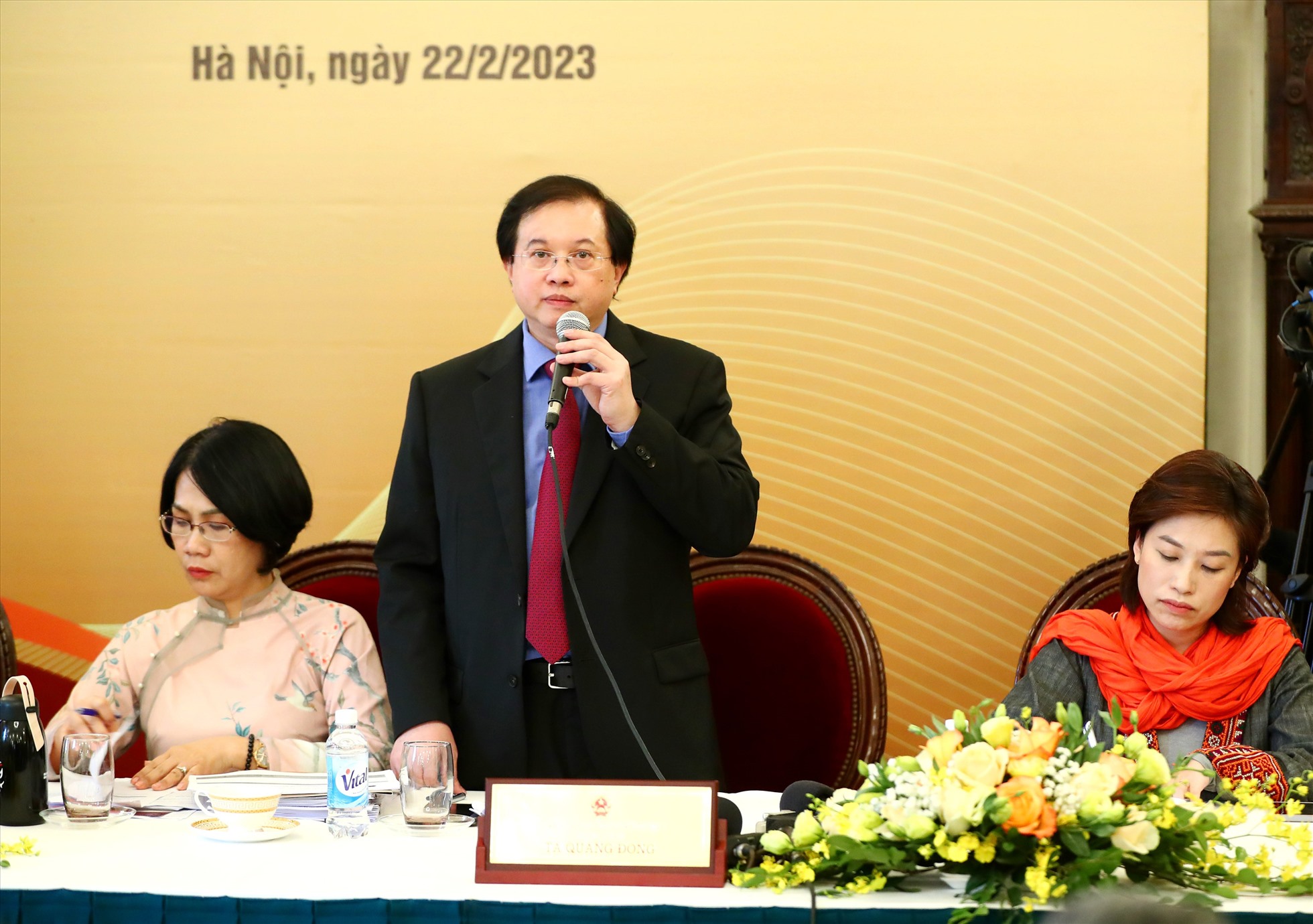 Thứ trưởng Bộ VH,TT&DL Tạ Quang Đông phát biểu tại sự kiện họp báo tuyên truyền các sự kiện, hoạt động kỷ niệm 80 năm ra đời Đề cương về văn hóa Việt Nam. Ảnh: Trần Huấn