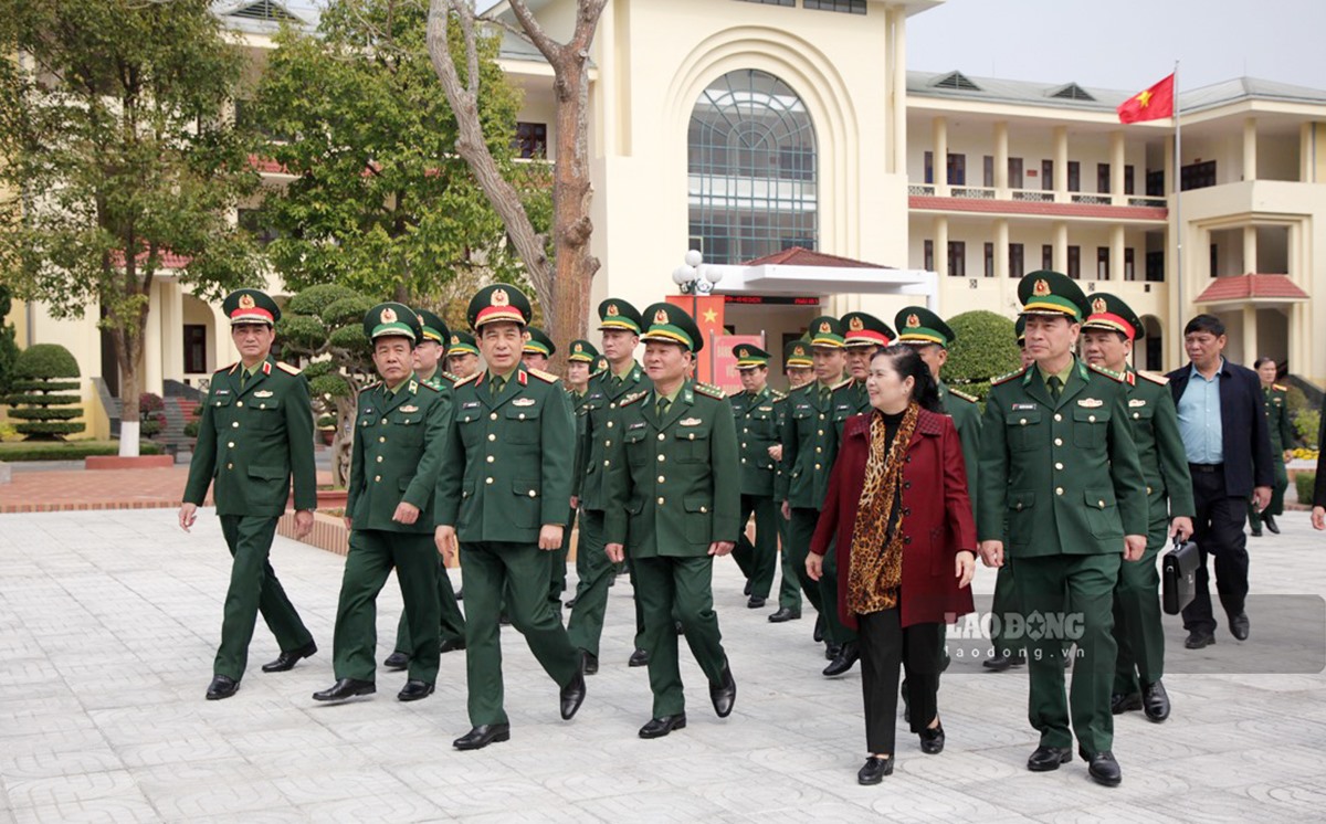 Đại tướng Phan Văn Giang và đoàn công tác đến Lai Châu.