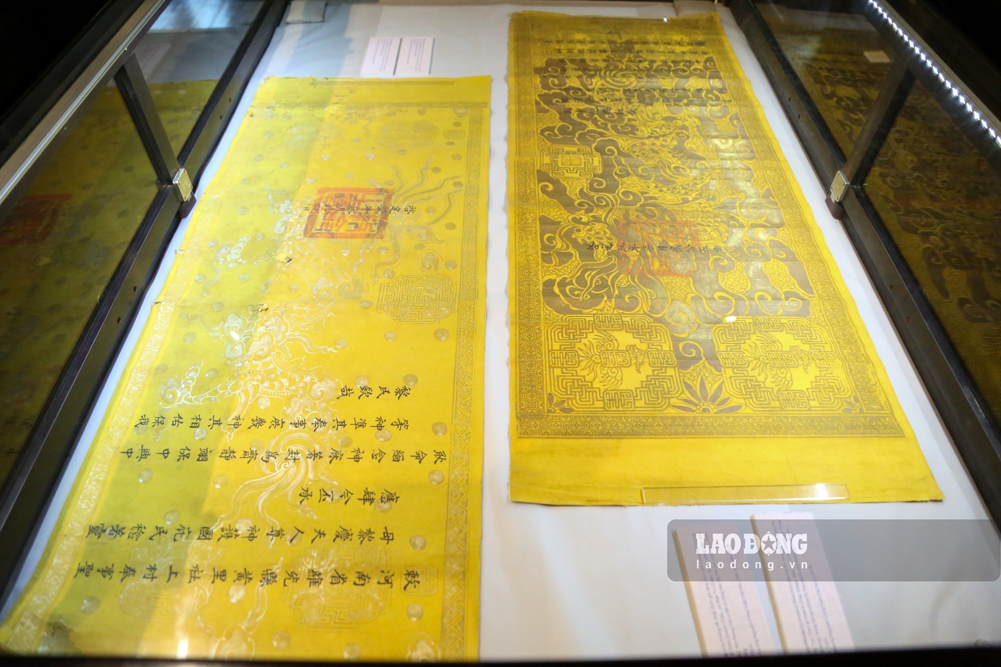 Sắc phong của Hoàng đế Khải Định gia tặng cho Linh Lang Hải Vương Tôn Thần có niên đại từ năm 1924. Món cổ vật này do một người hiến tặng cho bảo tàng vào năm 2018.