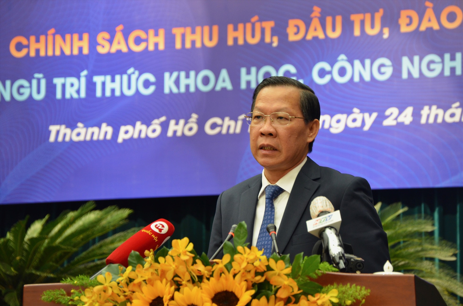 Ông Phan Văn Mãi - Chủ tịch UBND TPHCM phát biểu tại hội thảo. Ảnh: Huyên Nguyễn