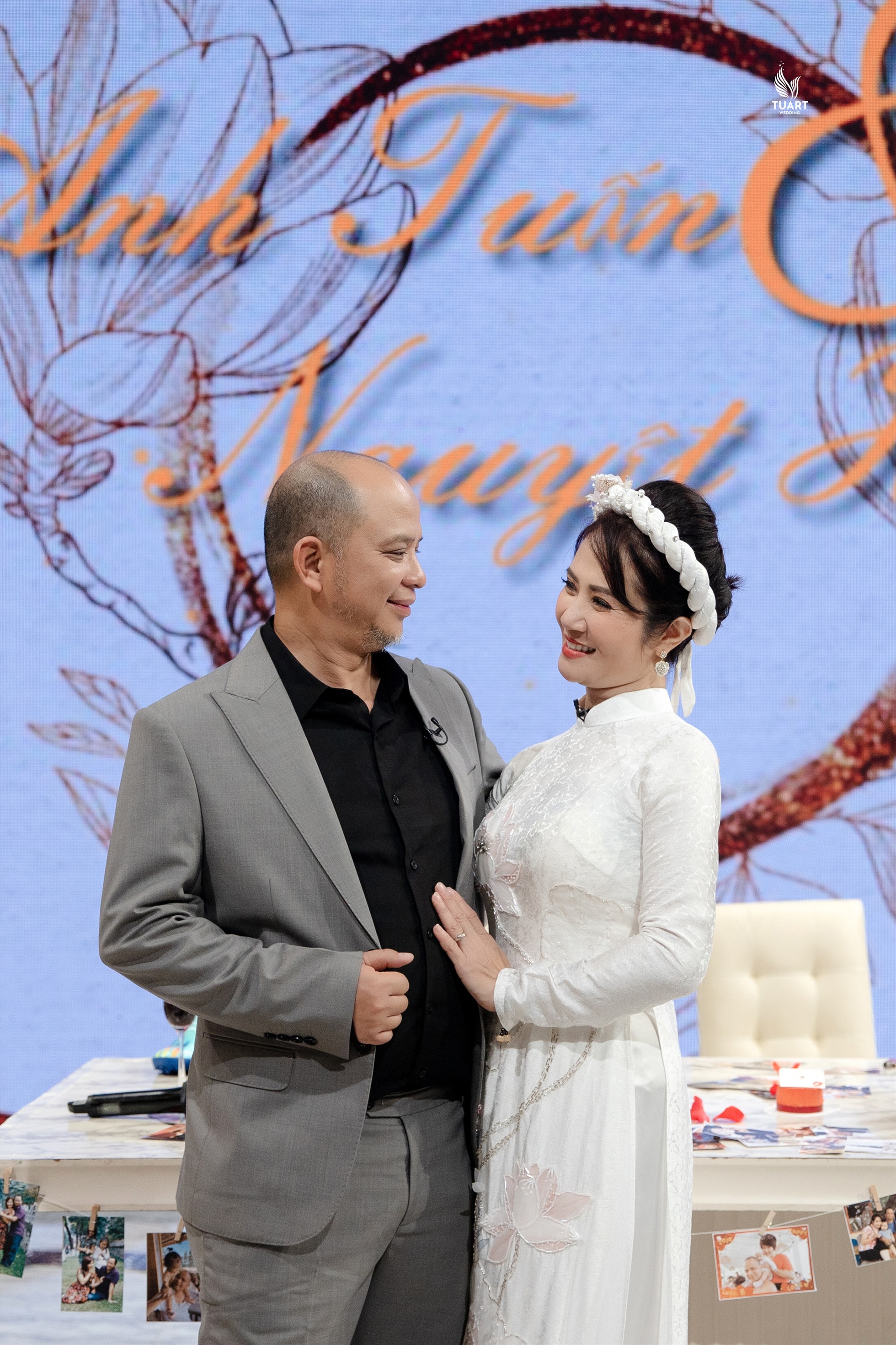Vợ chồng Anh Tuấn -  Nguyệt Hằng có 27 năm bên nhau và có 4 đứa con chung. Ảnh: VTV