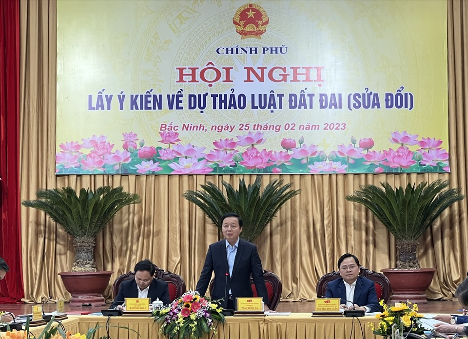 Uỷ viên Trung ương Đảng, Phó Thủ tướng Chính phủ Trần Hồng Hà phát biểu tại hội nghị. Ảnh: Cát Tường