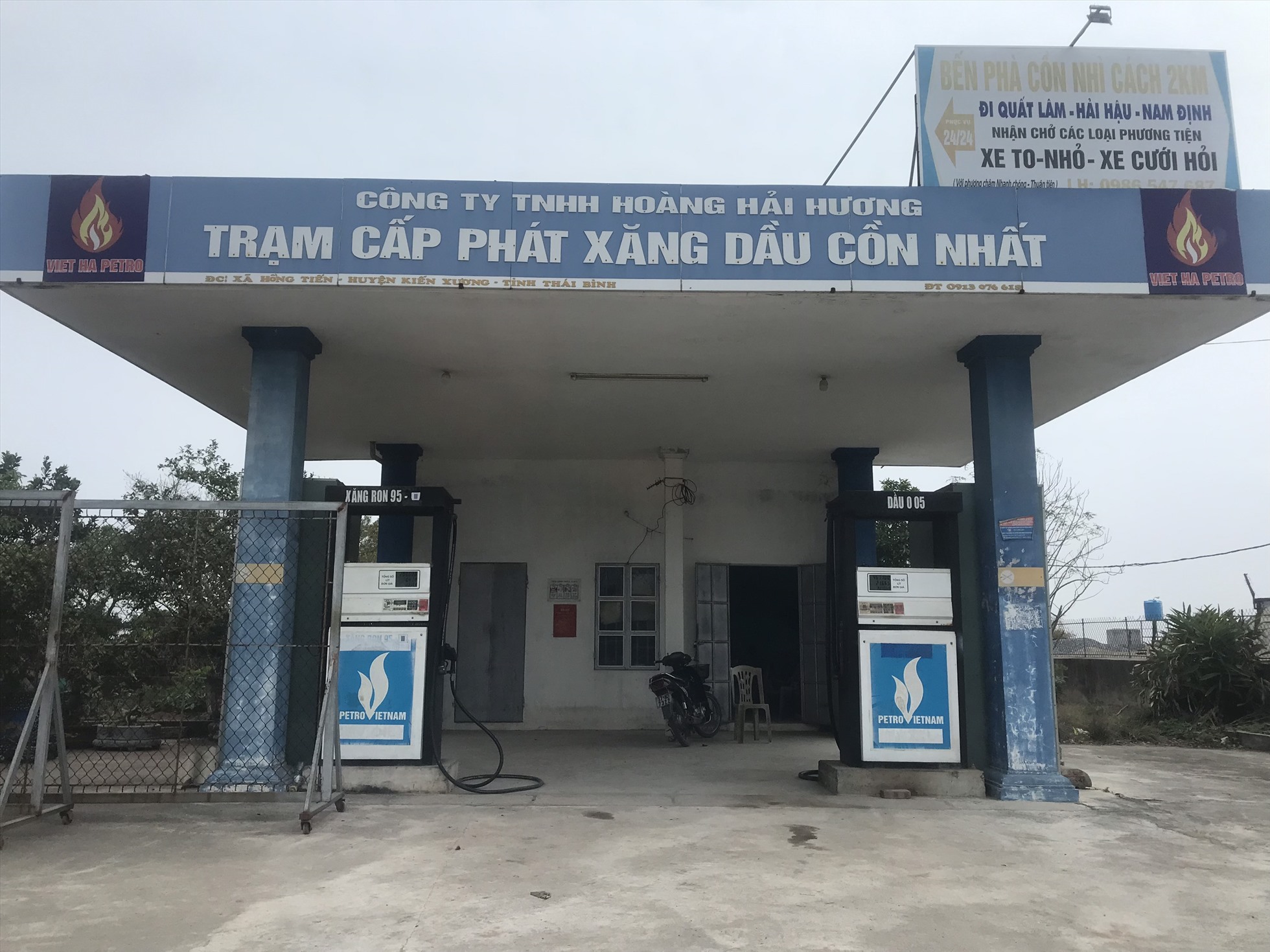 Một số cửa hàng xăng dầu không phép nhưng vô tư kinh doanh ở Thái Bình:
