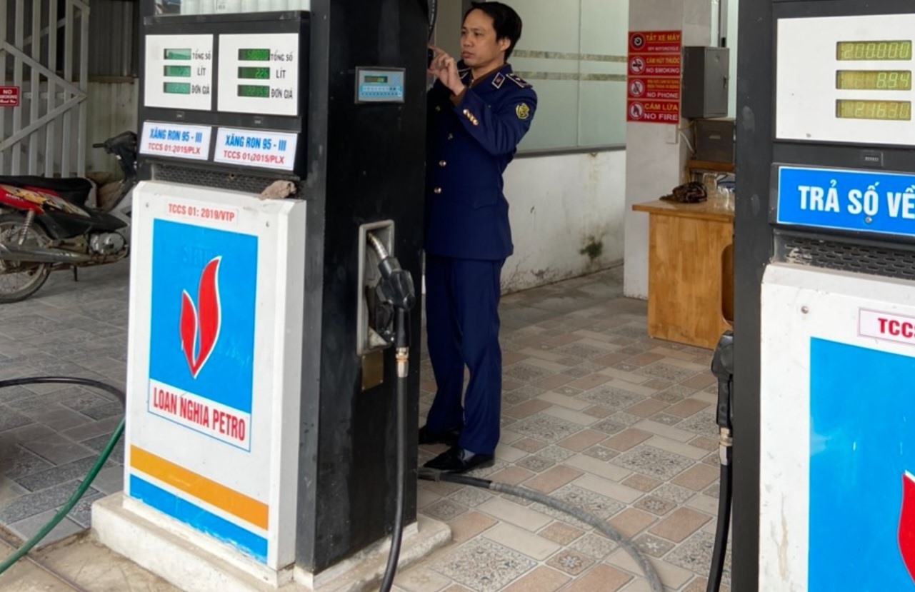 Thái Bình: 46 cửa hàng xăng dầu không phép vẫn ngang nhiên hoạt động