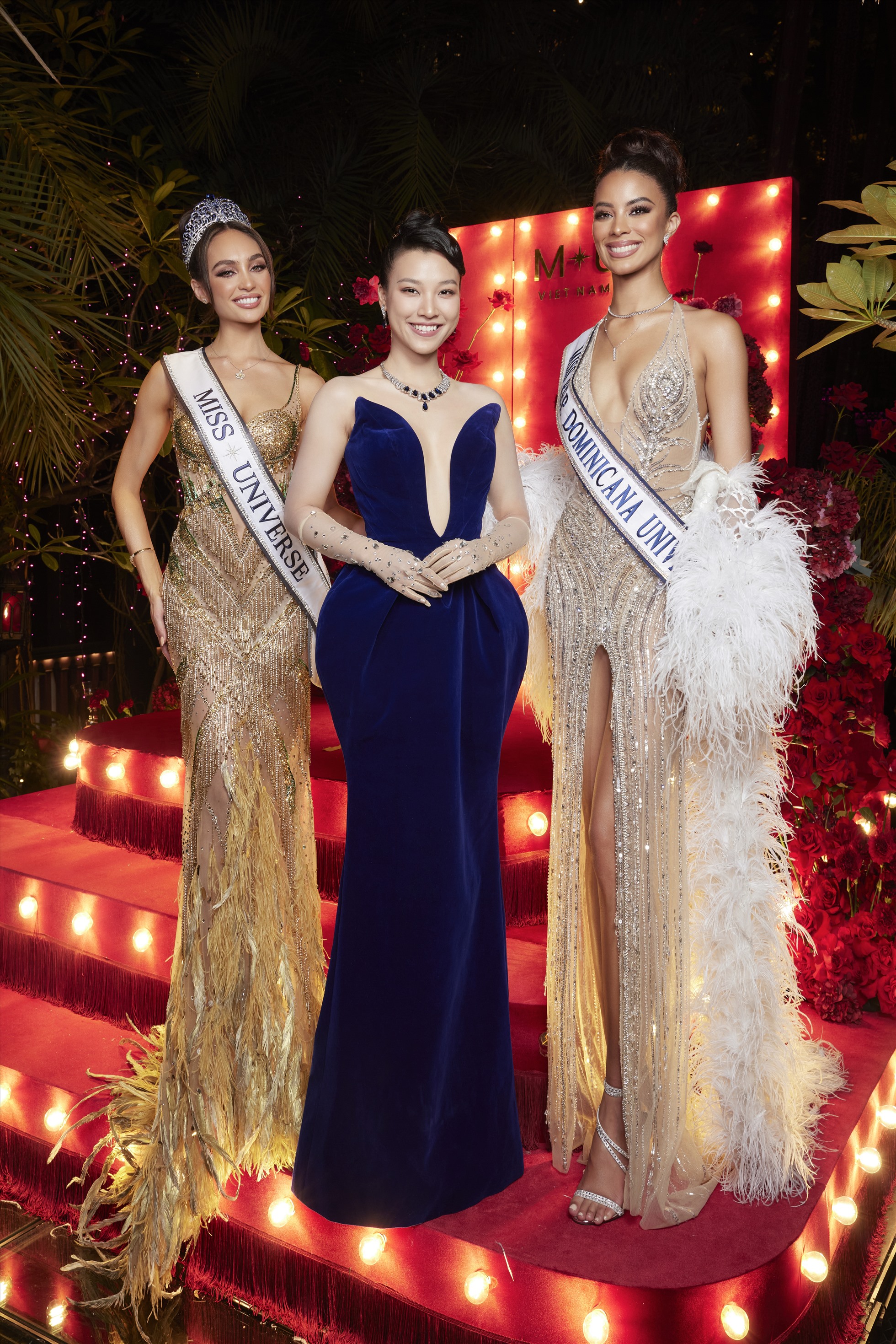 Hoàng Oanh tiết lộ thêm hai người đẹp quốc tế hết sức quý mến đất nước và con người Việt Nam. Thậm chí, Miss Universe 2022 đã từng đi du lịch Việt Nam và ấn tượng với Hà Giang.