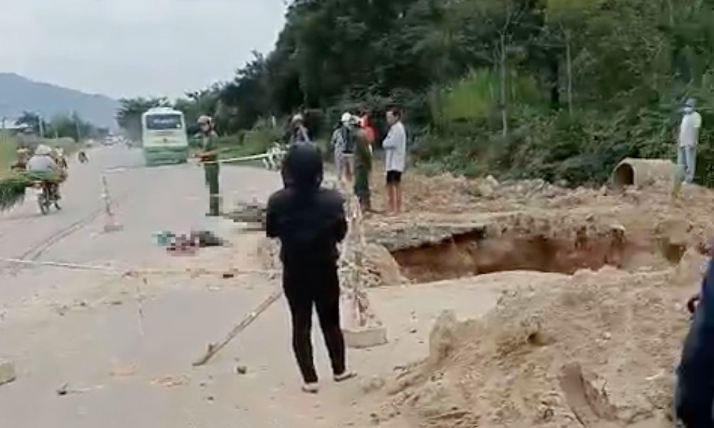 Công an huyện Tây Sơn còn đang điều tra vụ tai nạn khiến nữ giáo viên chết thảm bên hố công trình. Ảnh Thanh Tuấn