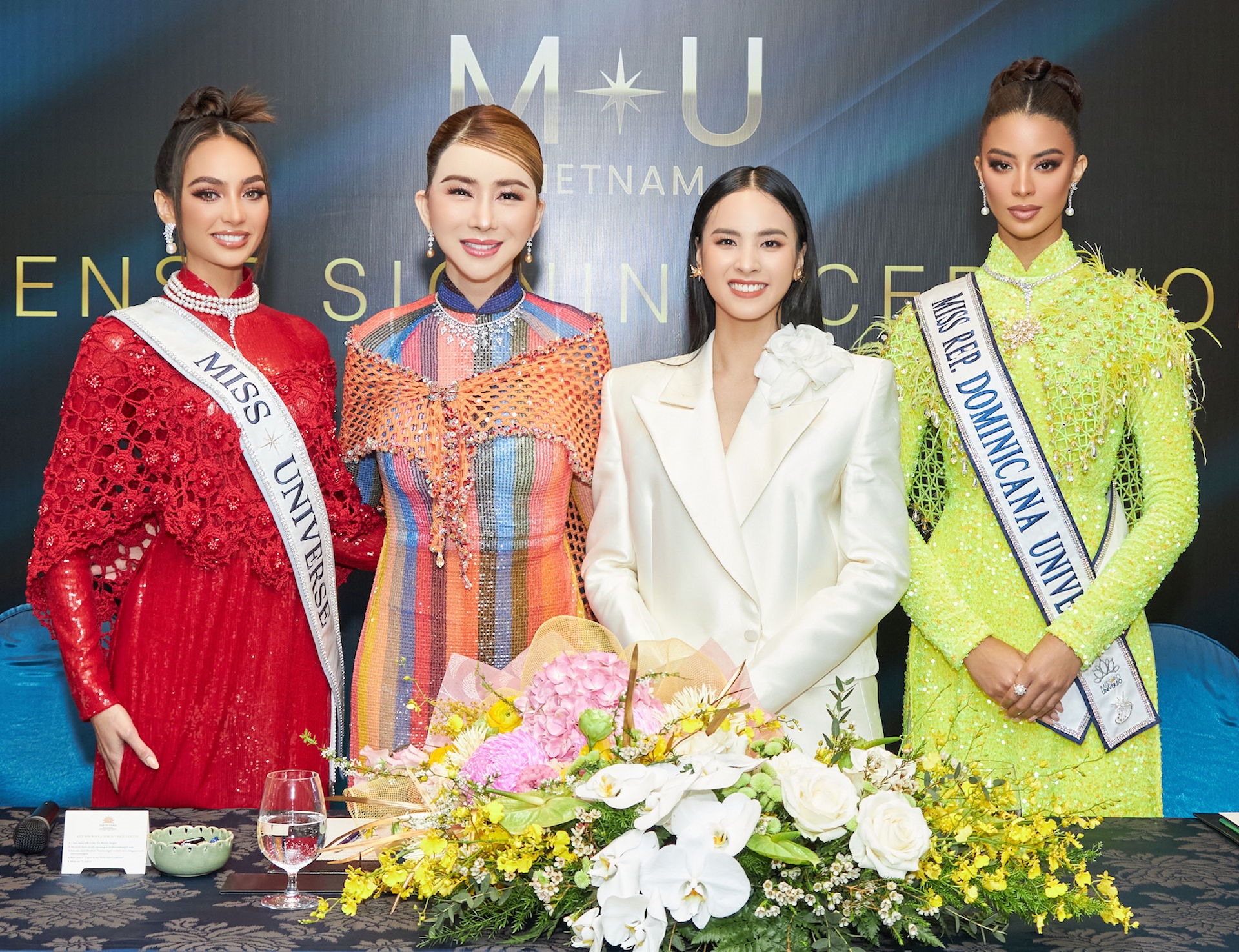 Quỳnh Nga (áo trắng) vừa được bổ nhiệm làm giám đốc quốc gia Miss Universe Vietnam. Ảnh: Ban tổ chức.