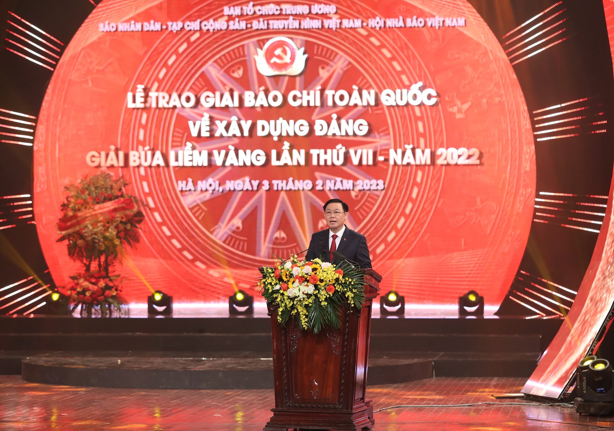 Chủ tịch Quốc hội Vương Đình Huệ phát biểu tại lễ trao giải. Ảnh: Hải Nguyễn