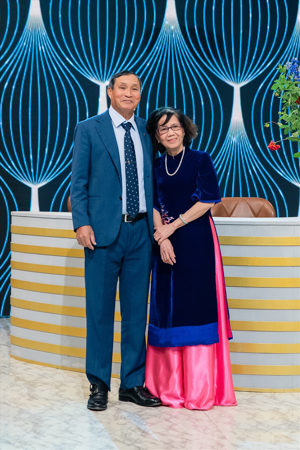 Vợ chồng HLV Mai Đức Chung có 47 năm đồng hành cùng nhau với nhiều thăng trầm trong cuộc sống hôn nhân. Ảnh: VTV