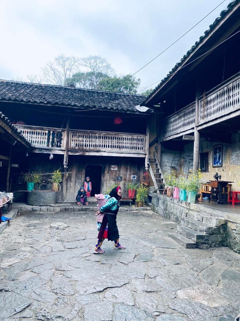 Bối ảnh từng quay phim Chuyện của Pao vẫn là địa điểm du lịch “hot” ở Đồng Văn. Ảnh: Hào Hoa