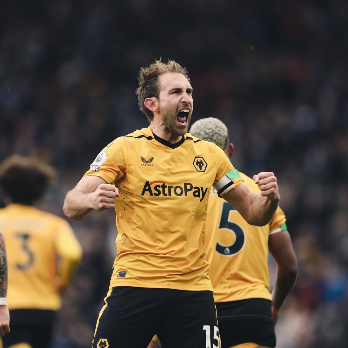 Craig Dawson ghi bàn trong trận ra mắt Wolves.  Ảnh: Wolves