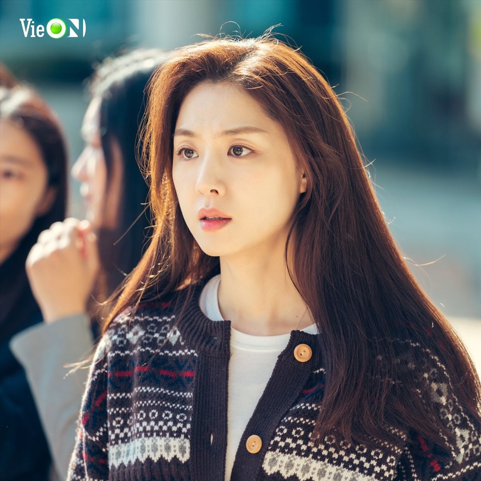Eun Kang (Seo Ji Hye) là cô gái tham vọng. Ảnh: VieOn.
