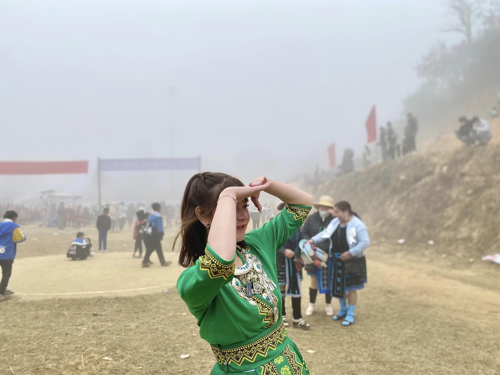 Lễ hội còn là dịp để nhân dân các dân tộc Lai Châu cùng giao lưu văn hóa, tăng thêm sự hiểu biết, là sợi dây liên kết giữa cộng đồng các dân tộc. Ảnh: Thuan Nong