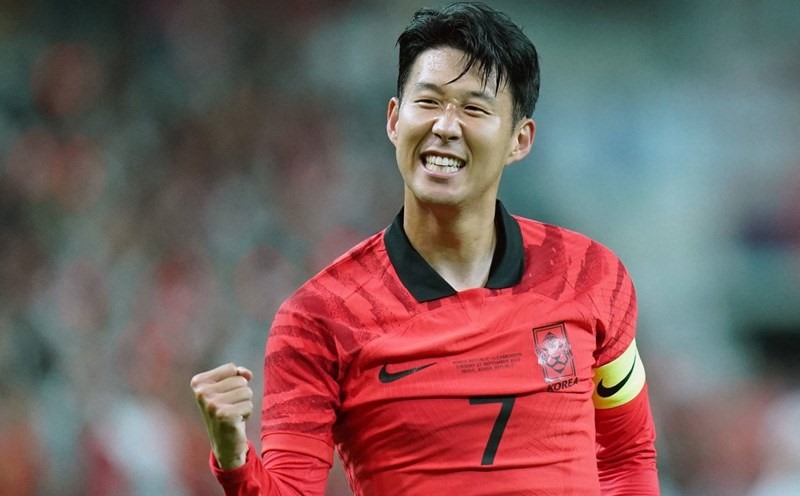 Son Heung-min giành Quả bóng vàng Châu Á 2022. Ảnh: LĐBĐ Hàn Quốc