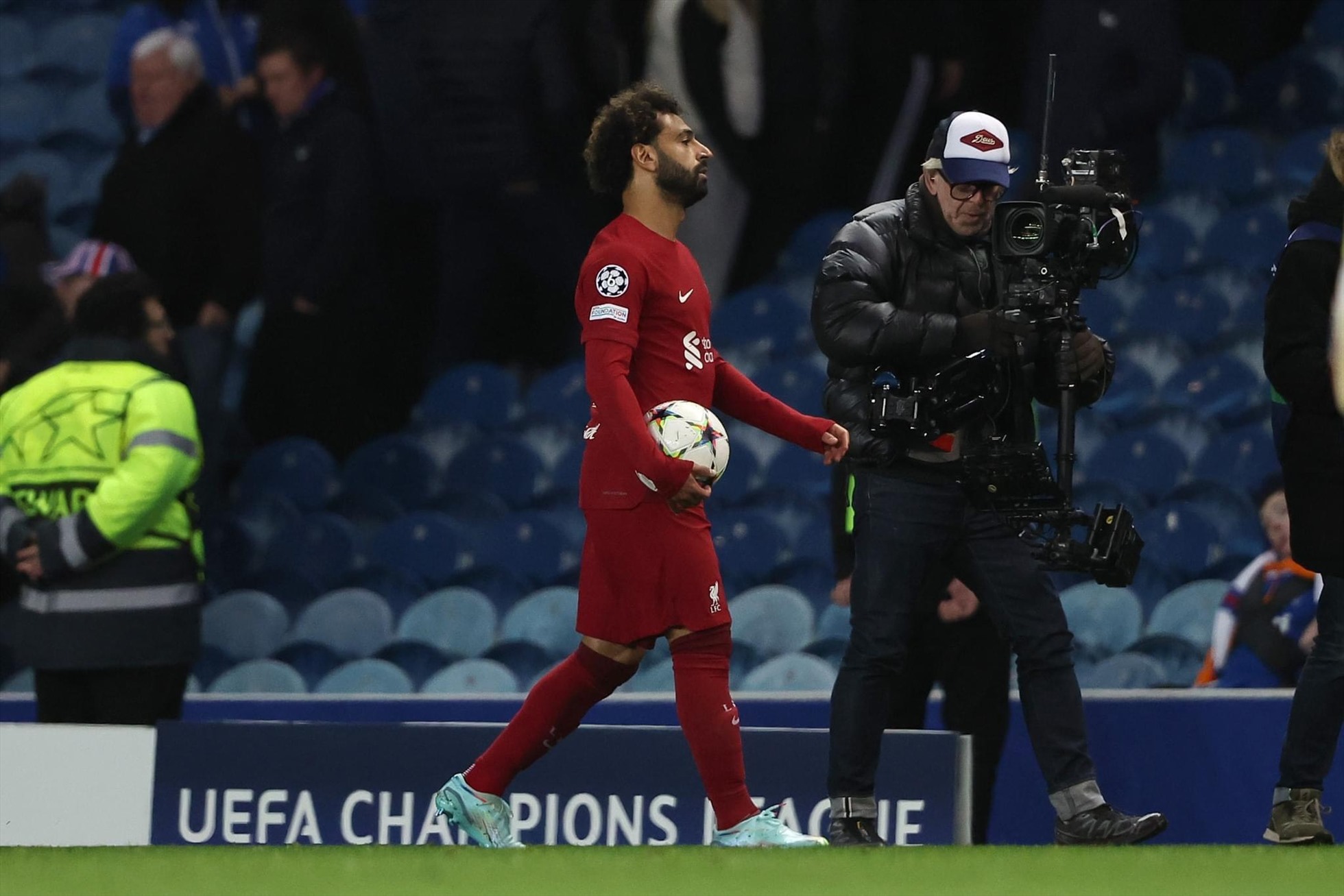 Salah không còn giữ được sự tự tin vốn có.  Ảnh: Liverpool