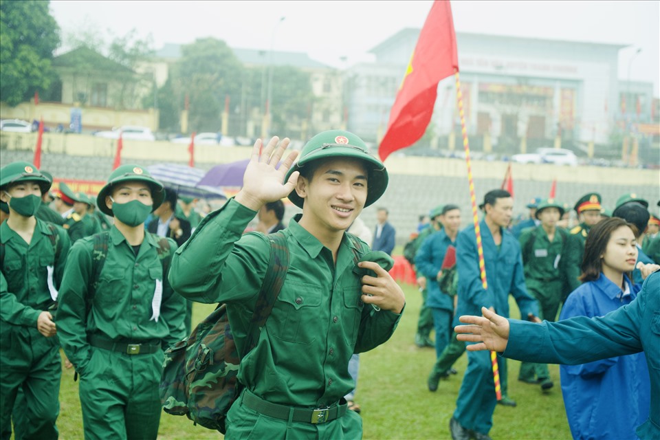 Các tân binh đều bày tỏ quyết tâm hoàn thành nhiệm vụ trong thời gian thực hiện nghĩa vụ quân sự. Ảnh: Quỳnh Trang