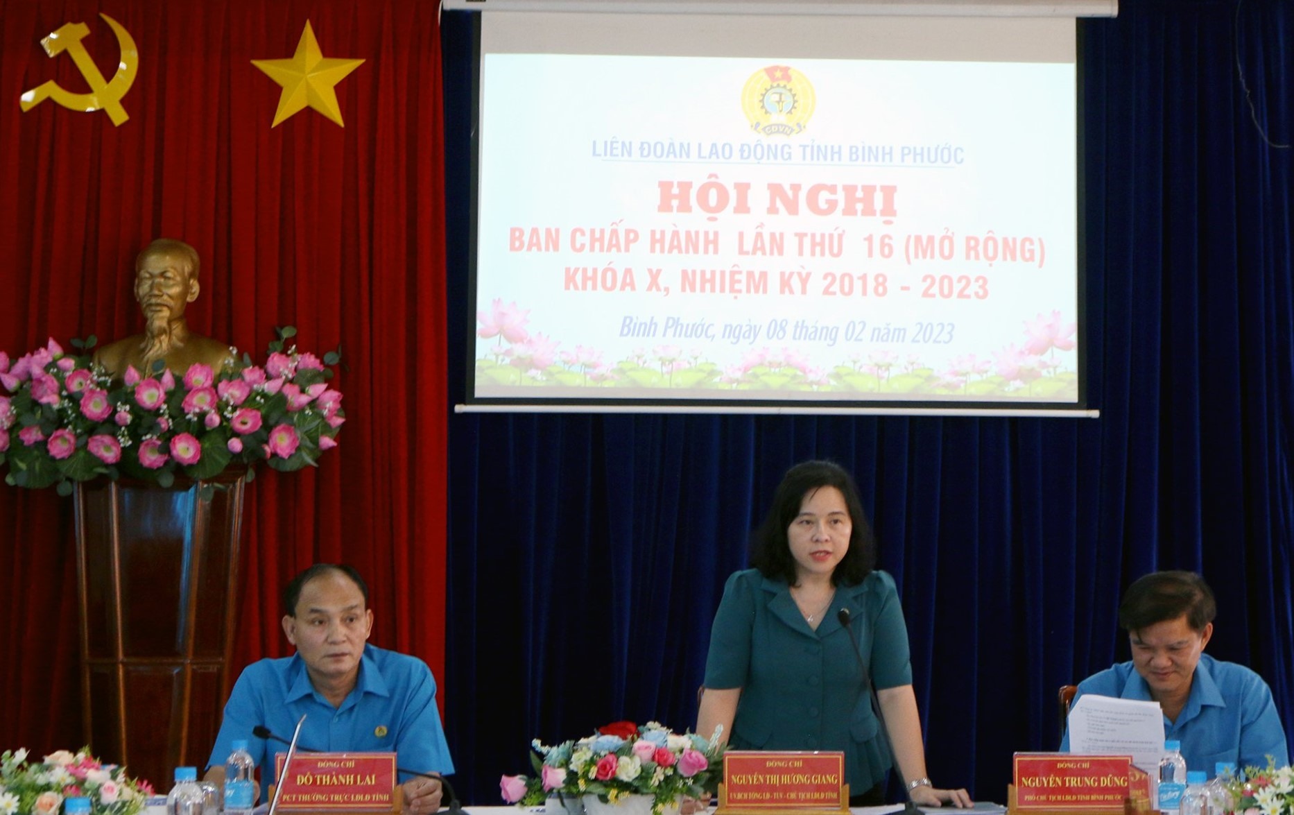 Bà Nguyễn Thị Hương Giang - Chủ tịch LĐLĐ Bình Phước phát biểu tại Hội nghị. Ảnh: