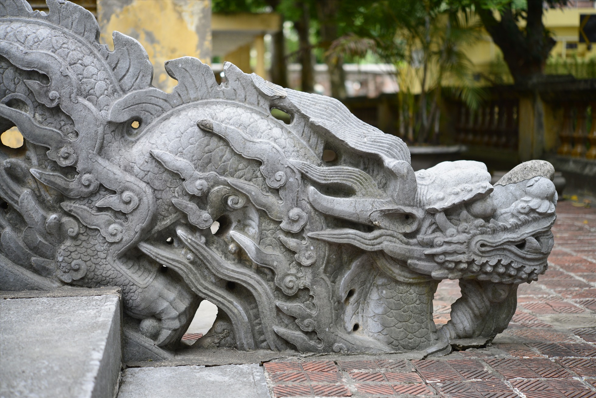 Rồng mang đặc trưng của nghệ thuật điêu khắc thế kỷ XVII-XVIII. Nguồn: Trung tâm Bảo tồn Di sản Thăng Long - Hà Nội