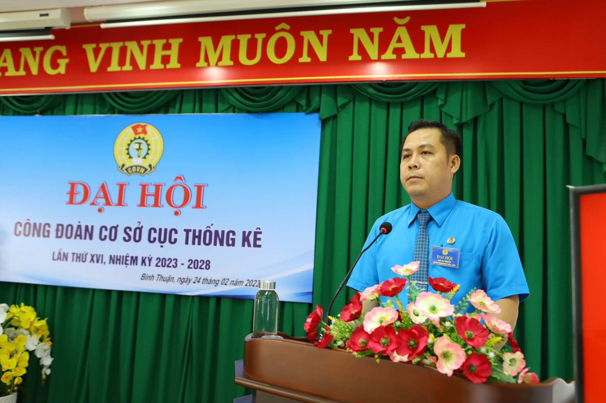 Đồng chí Trần Ngọc Phúc, chủ tịch CĐVC tỉnh Bình Thuận phát biểu chỉ đạo tại đại hội điểm. Ảnh: Duy Tuấn