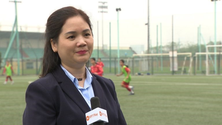 Bà Nguyễn Thanh Hà – Phó Tổng Thư ký VFF cho biết, VFF đã chuẩn bị chu đáo cho lễ rước cúp vàng World Cup nữ 2023 tại Việt Nam. Ảnh: VFF