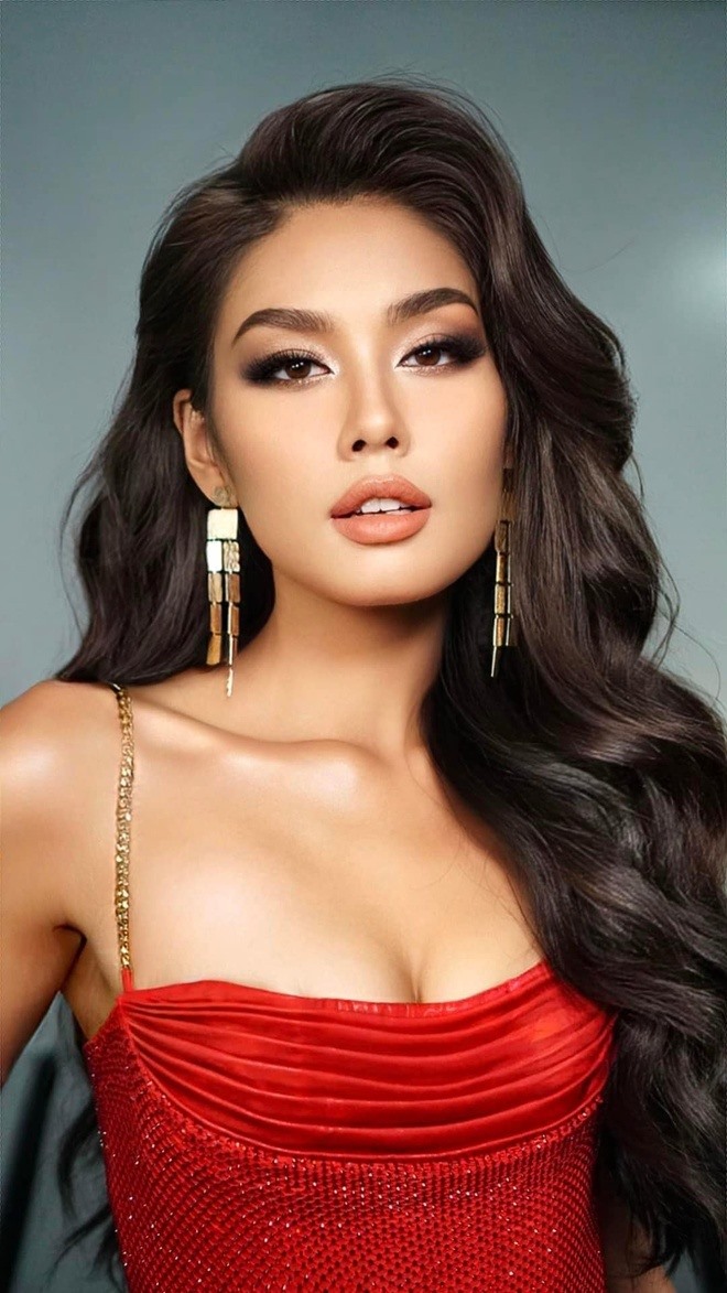 Việc Thảo Nhi Lê mất quyền thi Miss Universe 2023 khiến fan sắc đẹp phẫn nộ và phản đối. Ảnh: Nhân vật cung cấp