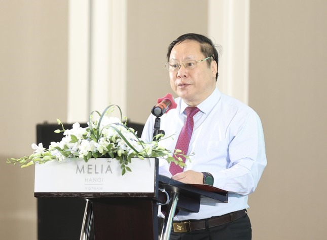 Ông Tống Thanh Hải - Phó Chủ tịch thường trực UBND tỉnh Lai Châu phát biểu tại buổi họp báo. Ảnh: Như Ý