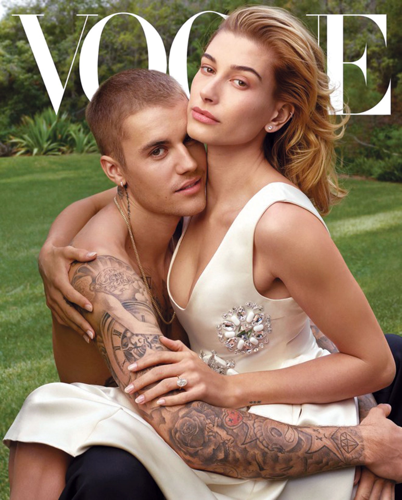 Justin Bieber và Hailey Baldwin chịu nhiều áp lực từ công chúng khi kết hôn năm 2019. Ảnh: Vogue
