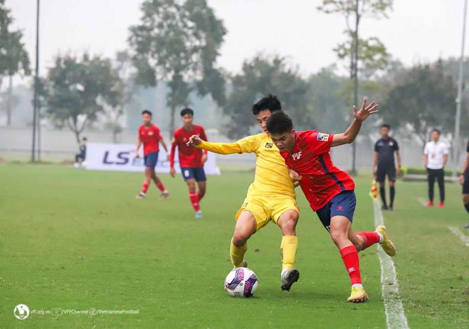 U17 PVF và U17 Hà Nội chia điểm với trận hoà 1-1. Ảnh: VFF