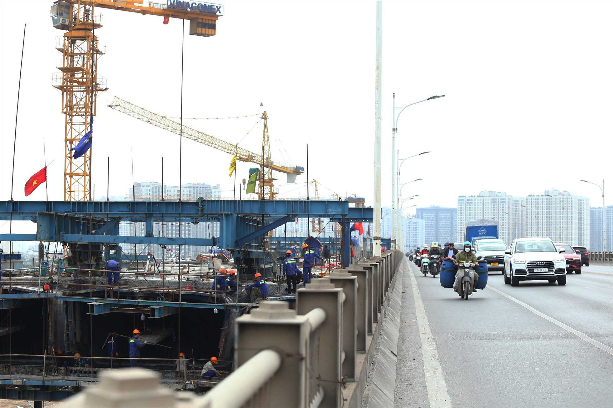 Điểm đầu của dự án giao với đường Nguyễn Khoái và đường Minh Khai. Ảnh: Vĩnh Hoàng