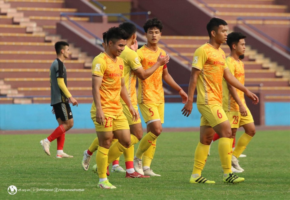 Đội trưởng của U23 Việt Nam trong các hiệp đấu đều là trung vệ. Ảnh: VFF