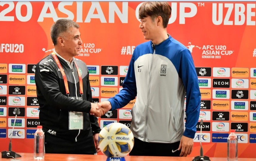 Huấn luyện viên U20 Uzbekistan và U20 Hàn Quốc đều đặt quyết tâm rất cao tại trận bán kết. Ảnh: AFC