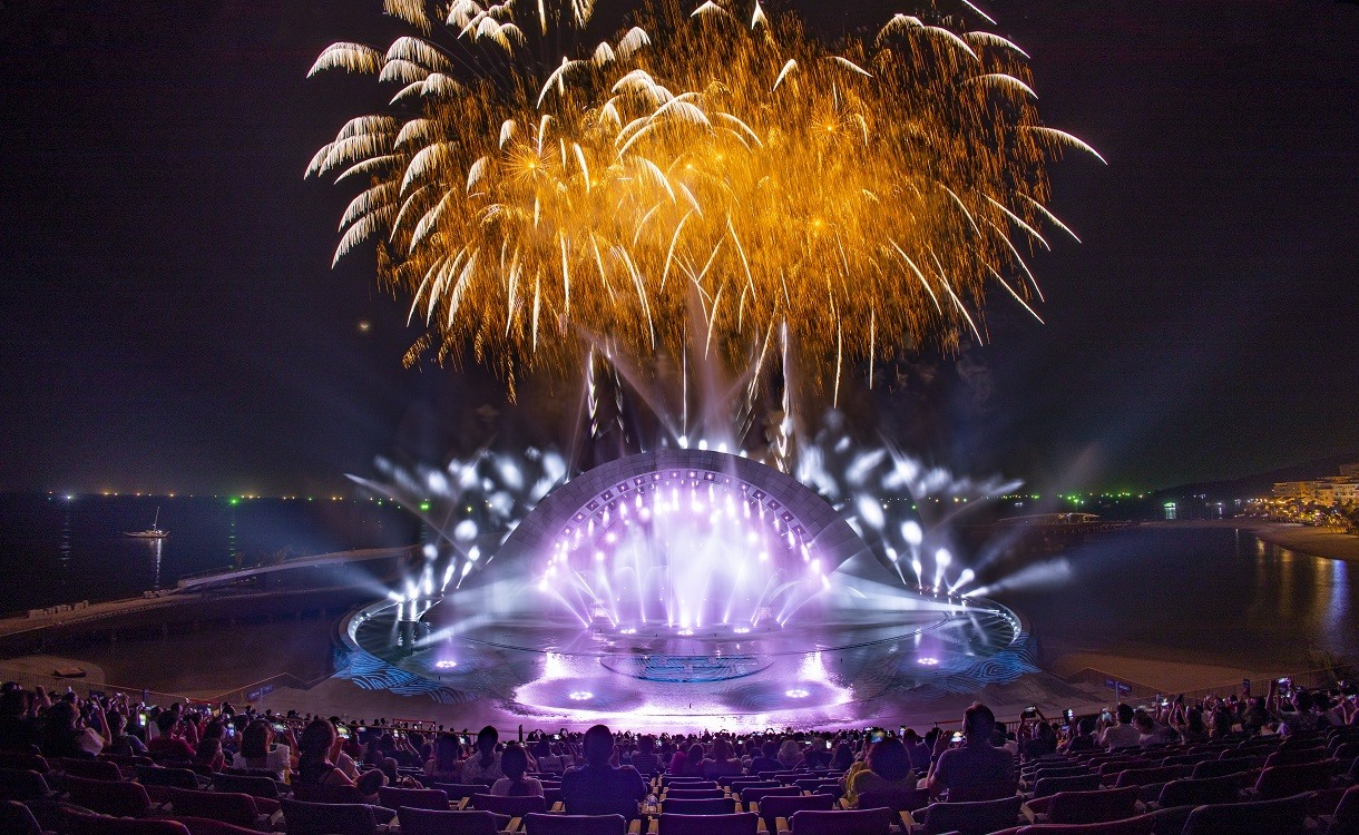 Show diễn Kiss The Stars. Ảnh: Sun Group